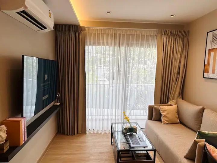 Tierra Residences Bangkok Zimmer foto